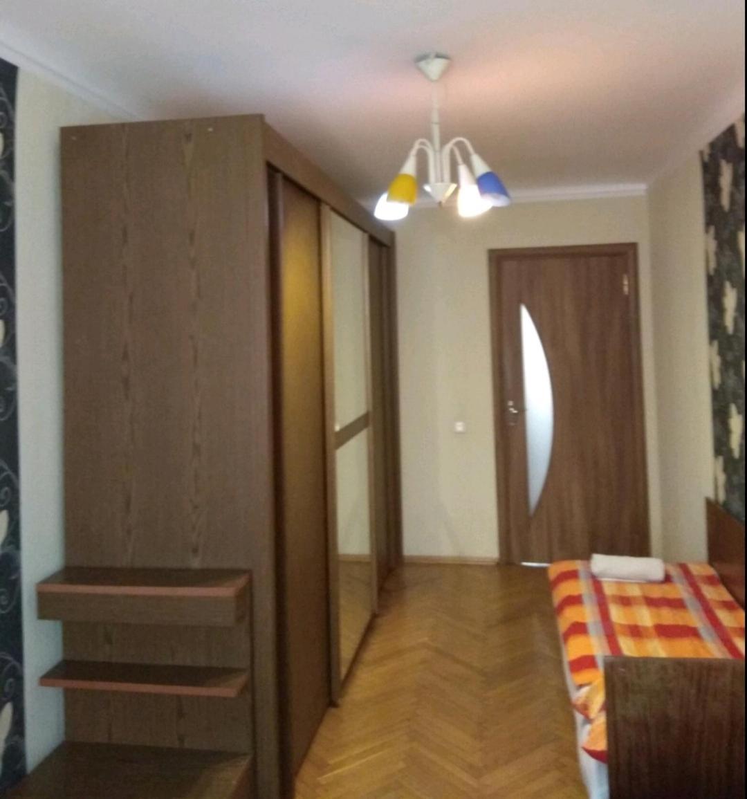 3- Х Комнатная Квартира В Центре Rivne Dış mekan fotoğraf