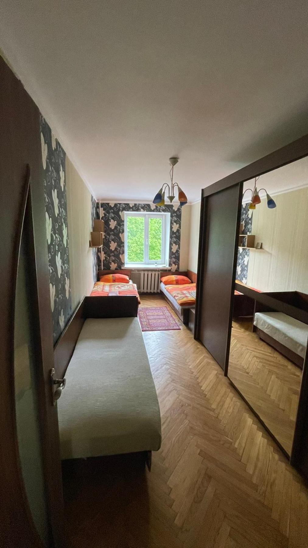 3- Х Комнатная Квартира В Центре Rivne Dış mekan fotoğraf