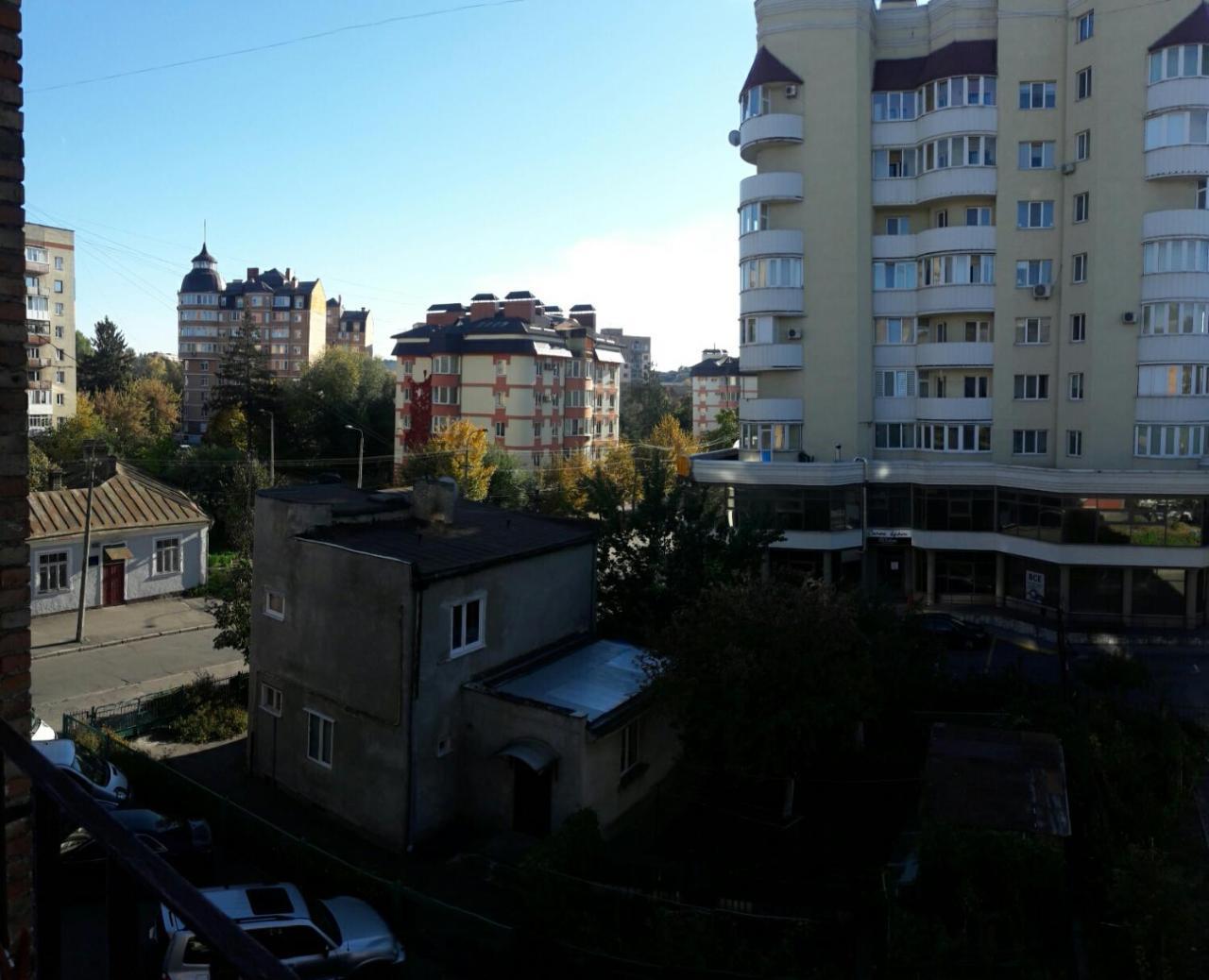 3- Х Комнатная Квартира В Центре Rivne Dış mekan fotoğraf