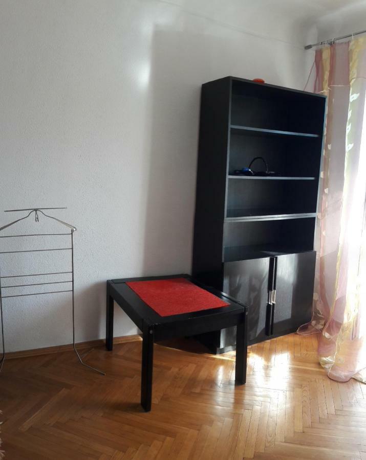 3- Х Комнатная Квартира В Центре Rivne Dış mekan fotoğraf